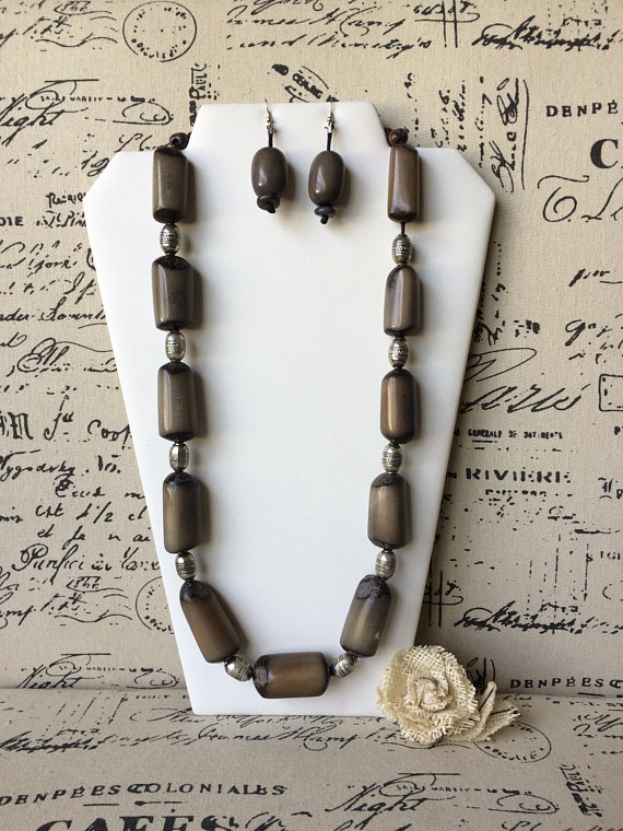 Gray Tagua Nut Necklace Set