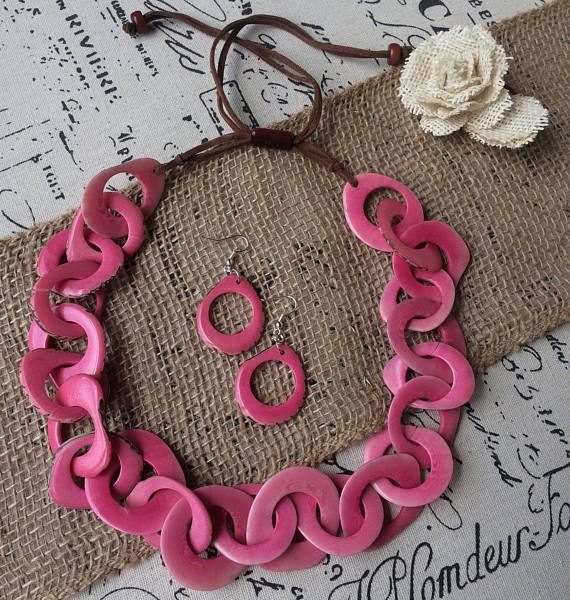 PINK NECKLACE AND EARRINGS SET