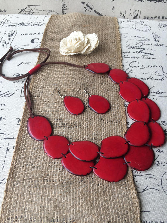 RED STATEMENT LAYERED NECKLACE AND EARRINGS SET