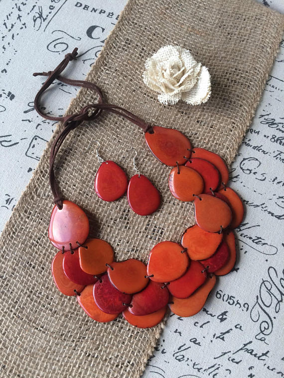 BURNT ORANGE AND RED TRIPLE LAYERED NECKLACE AND EARRINGS SET