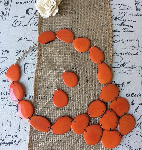 ORANGE NECKLACE MADE OF ECO FRIENDLY TAGUA