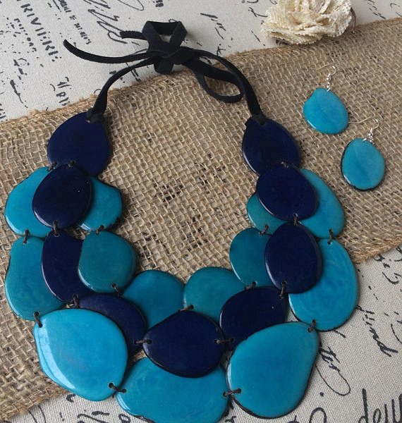 TURQUOISE AND BLUE TRIPLE LAYERED NECKLACE AND EARRINGS SET