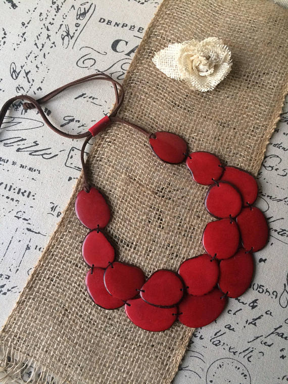 RED STATEMENT LAYERED NECKLACE