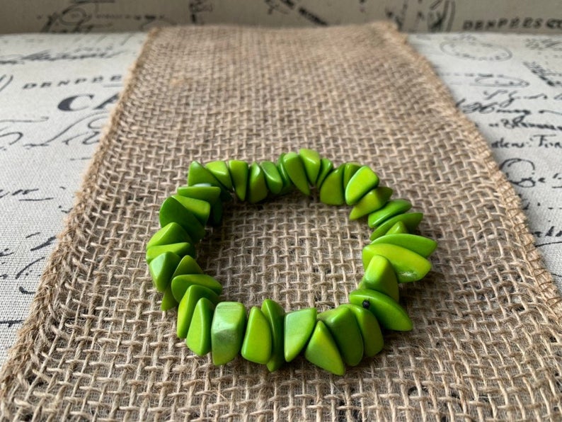Tagua Bracelet Tag421 Eco Friendly Jewelry Details about   Tagua Nut Bracelet Set in Lime Green 