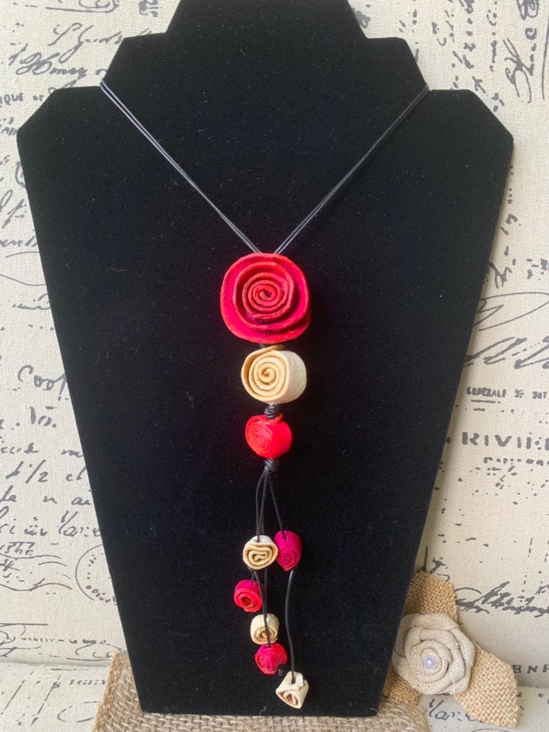 Red Roses Necklace with Acai Seed Beads